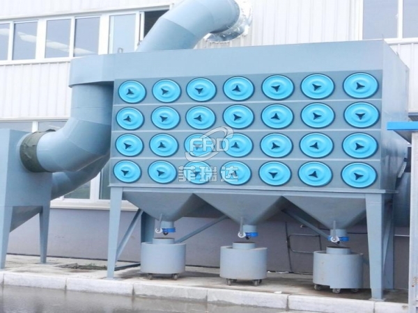 水泥廠裝包機(jī)濾筒除塵器