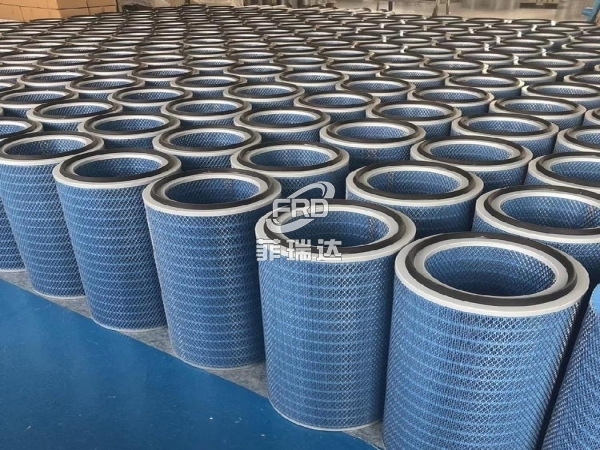 高效聚酯覆膜除塵濾筒